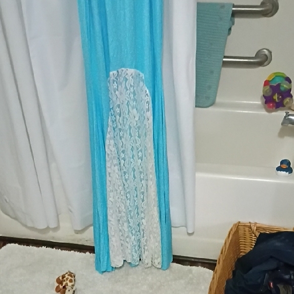 Amazon Turquoise Dress with Lace Detail - Picture 5 of 5